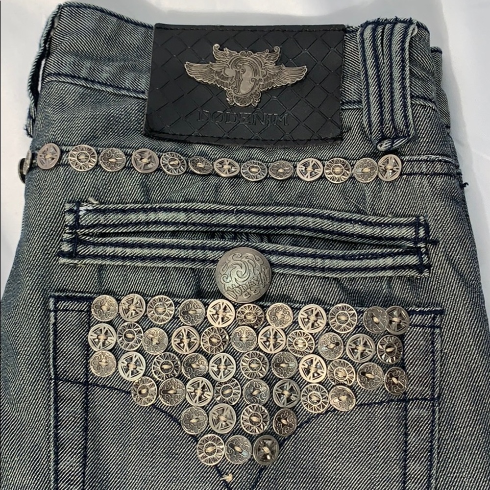 Do Denim Men’s Jeans With Silver Accent Buttons